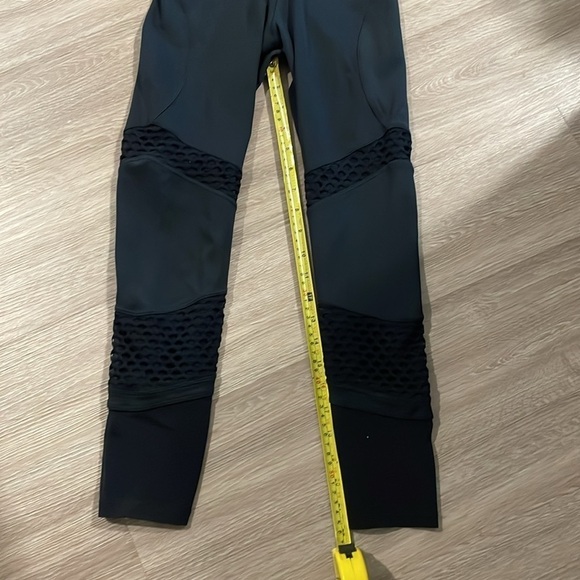 Better Bodies Women Leggings XS Waverly Black Workout Athleisure Loungewear - Picture 16 of 17